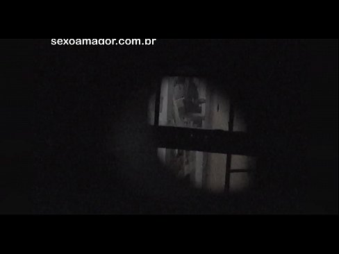 ❤️ Ndị njem agbataobi zoro n'azụ brik nwere oghere na-ese vidiyo na nzuzo na Blondie ️❌ Anal video ❌️❤